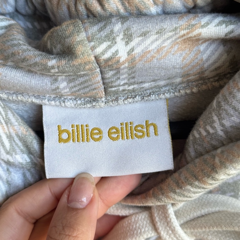 Billie Eilish Plaid Gray Hoodie Sweater | Medium - Picture 3 of 7